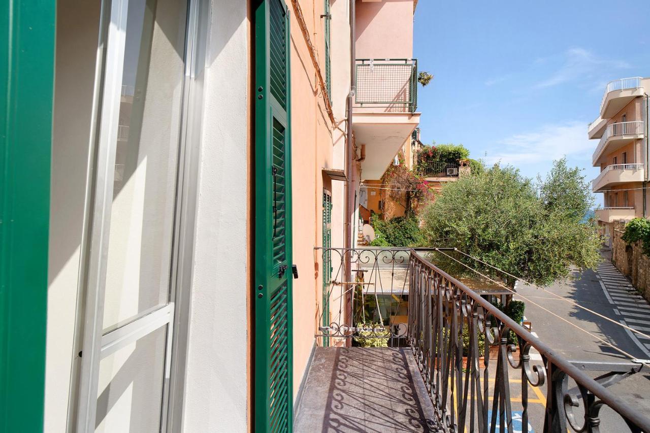 Casa Acqua Mare Parasio Imperia Buitenkant foto
