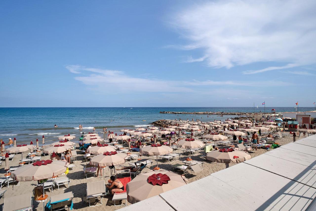 Casa Acqua Mare Parasio Imperia Buitenkant foto